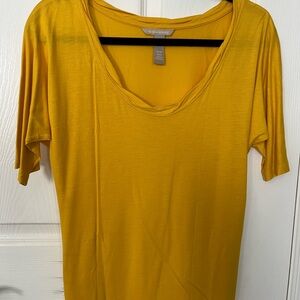 Banana Republic Golden Short Sleeve Top size Medium
